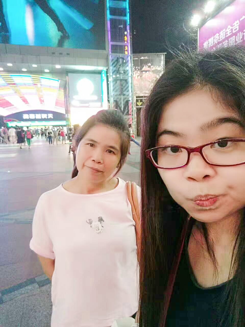 1495873368219435.jpg 卢海棋.jpg